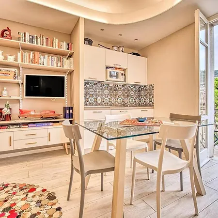Apartment Ca'beneca, Bilo Fronte Lago In Centro!free Parking